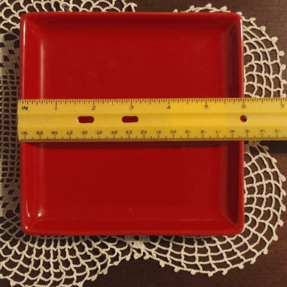 Adorable Red Stacking Appetizer Plates With Stand From World Market. - Picture 3 of 3
